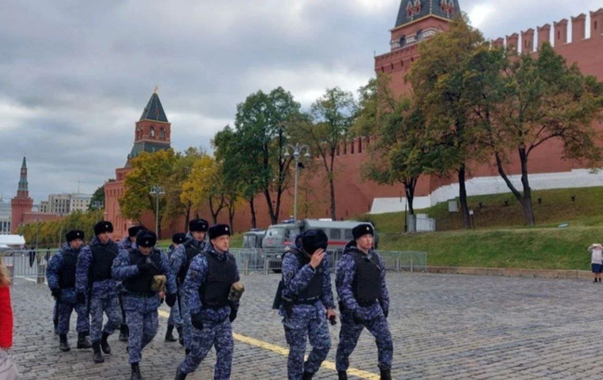 Почему перекрыли красную площадь сегодня. Перекрытие красной площади сегодня. Когда перекрывают красную площадь.